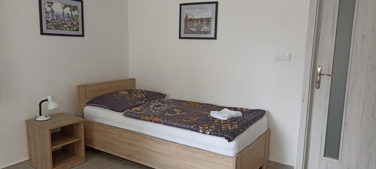 Apartman Gutino Ческа-Тржебова Екстер'єр фото